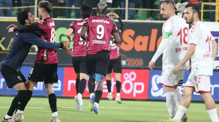 Alanyaspor - Samsunspor Maçı: Canlı Anlatım, Kritik Anlar ve Goller!